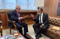 Presidente recebe lista do trabalho escravo e convite para evento sobre a era digital