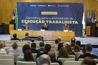 A 1ª vice-presidente do TRT-MG, desembargadora Maria Cecília Alves Pinto representa o TRT-MG no Prêmio Efetividade da Execução Trabalhista 2025