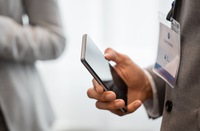 Mantida justa causa de porteiro que usou celular corporativo para tirar foto de órgão genital