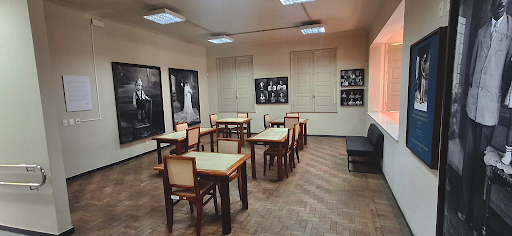 Foto da sala de exposição destinada a abrigar as fotogafias da mostra “Assis Horta: a Democratização do Retrato Fotográfico através da C.L.T”