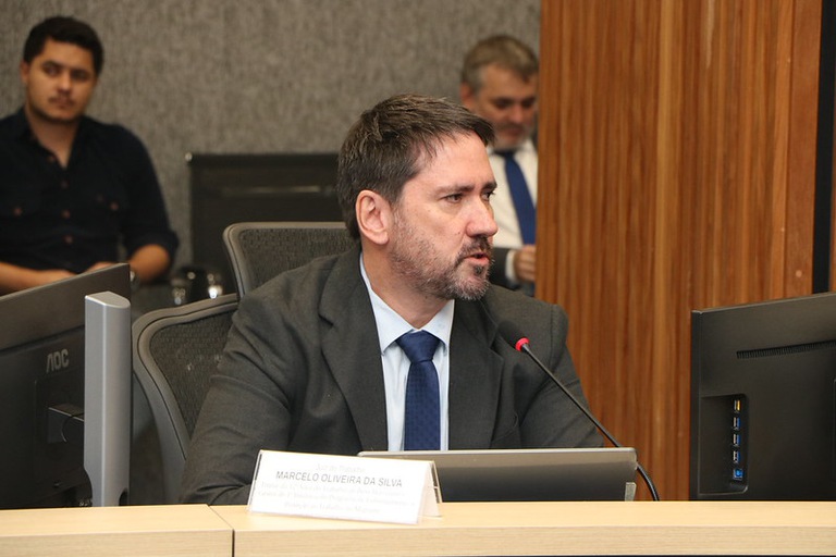 dr Marcelo Oliveira