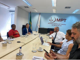 Reunião no MPT debate remuneração e segurança de catadores de materiais recicláveis