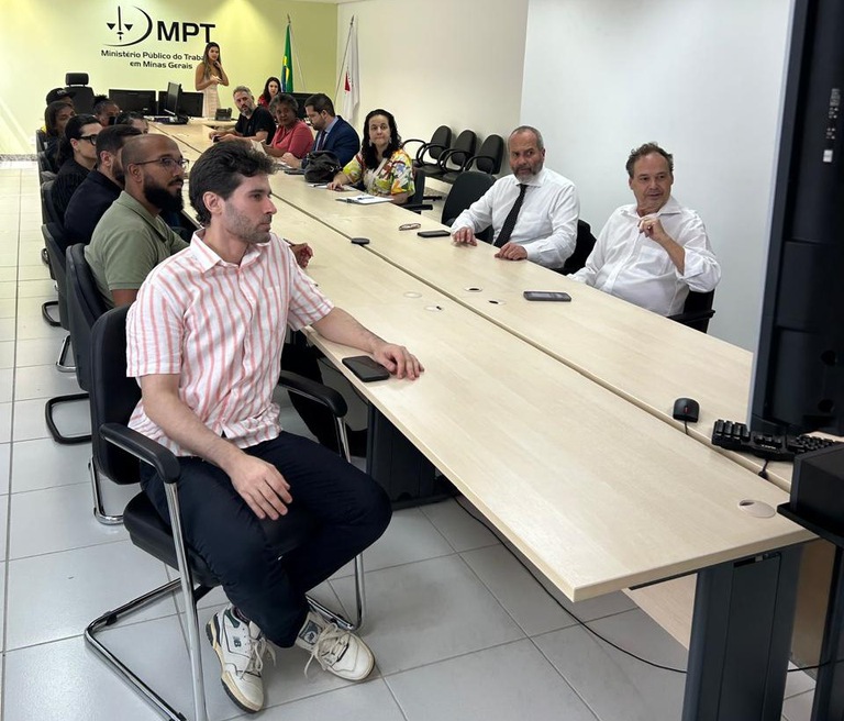 reunião projeto reciclabelô